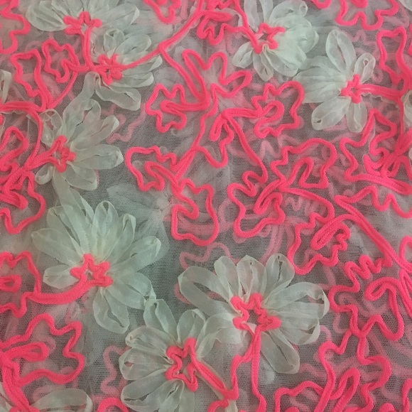 ANTHROPOLOGIE Meadow Rue top - Picture 4 of 6